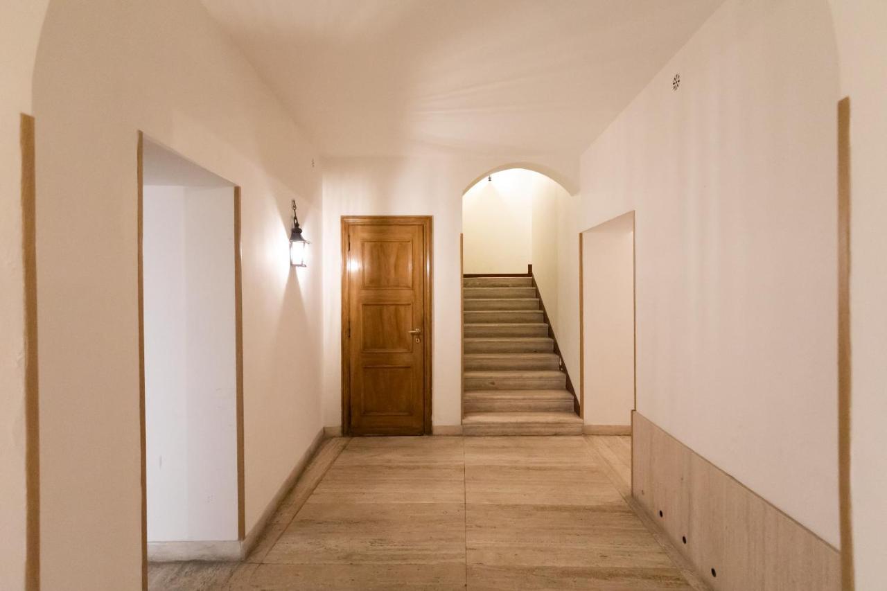 Centro Monti Romantico Boutique *